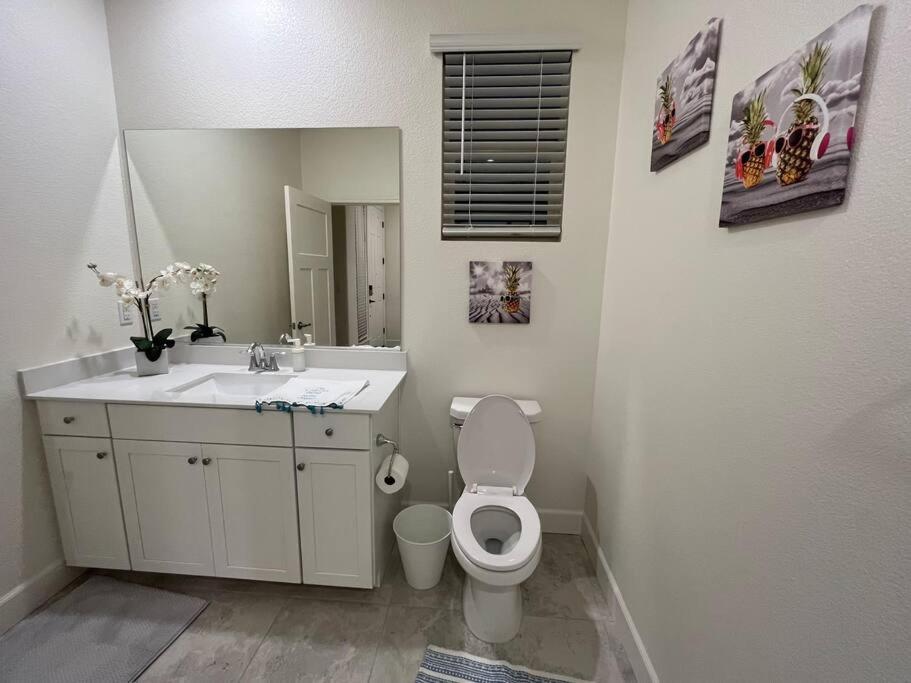 Brand-New, Beautiful & Stylish Home In Sacramento! Екстер'єр фото