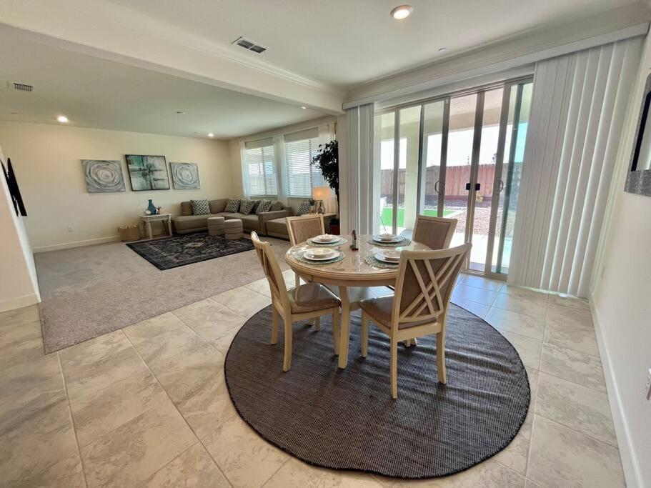 Brand-New, Beautiful & Stylish Home In Sacramento! Екстер'єр фото